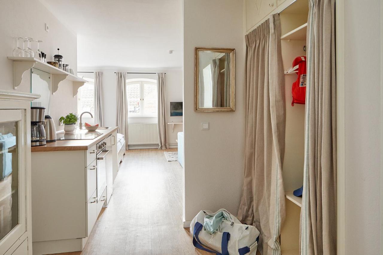 Gut Hohenstein - Meiereiappartment Barkelsby Ngoại thất bức ảnh